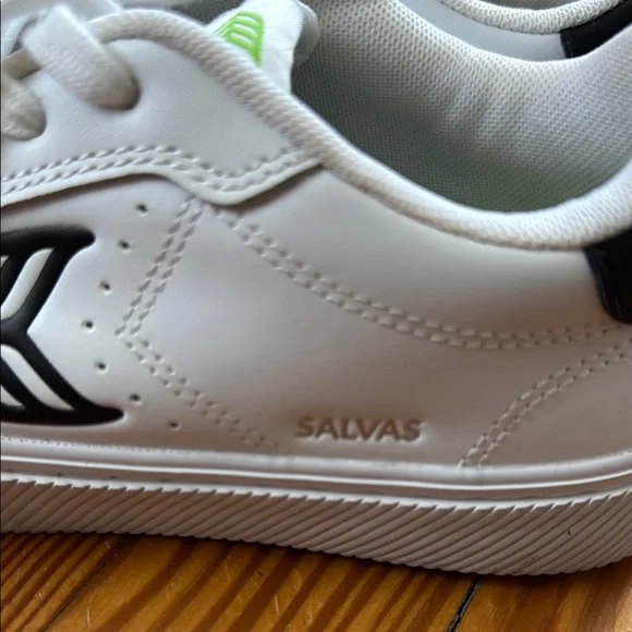 Cariuma Salvas White and Black leather Sneakers, 6.5 - Picture 7 of 9